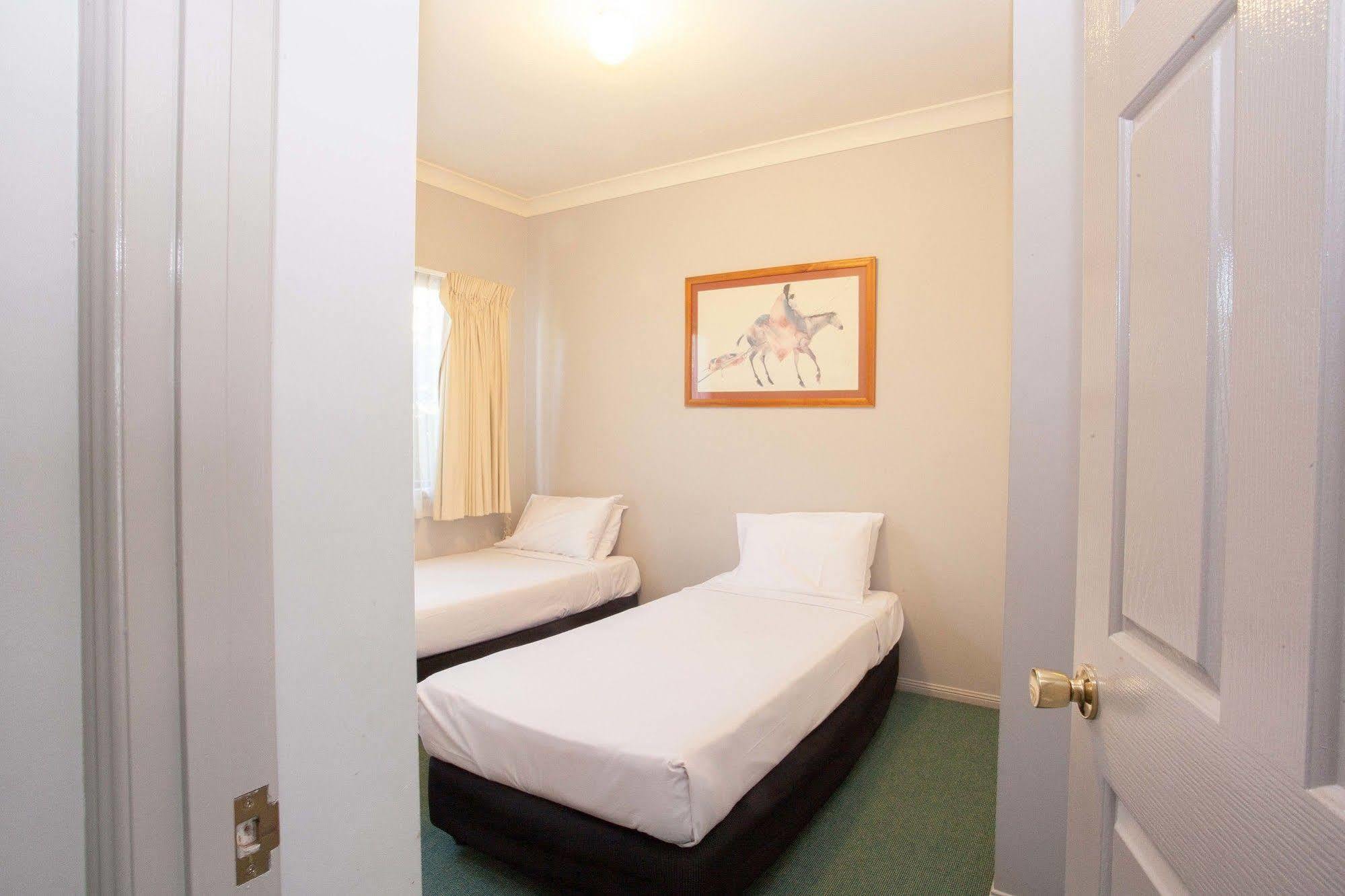 Springwood Motor Inn מראה חיצוני תמונה